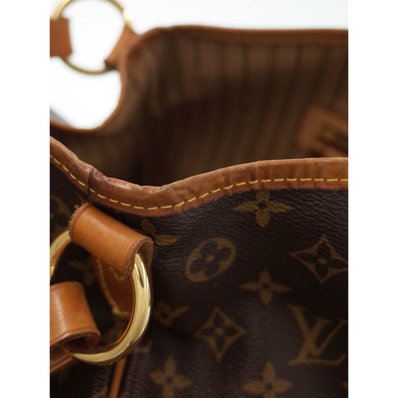Louis Vuitton Monogram Delightful MM Shoulder Bag - Picture 6 of 9